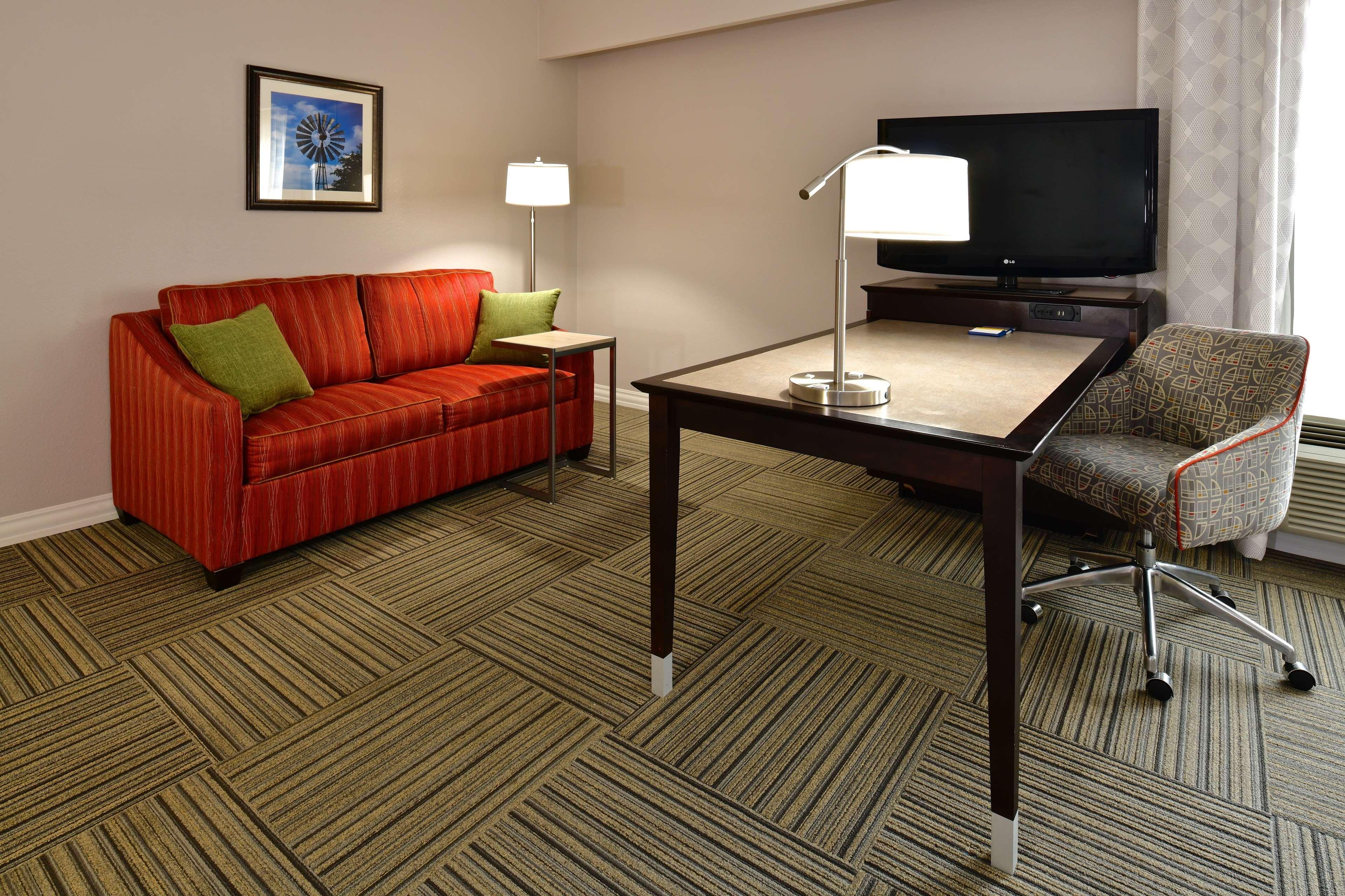 Hampton Inn & Suites Fredericksburg Exterior photo